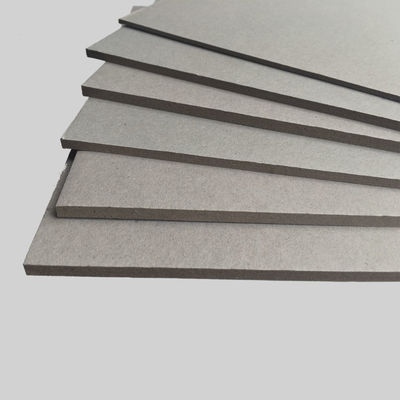 Papel de cartón reciclado de 1,3 mm Hojas de cartón gris rígido de 820 gramos de cartón duro