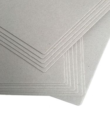 1500 g de cartón gris de una sola capa, cartón reciclado sin recubrimiento para papelería