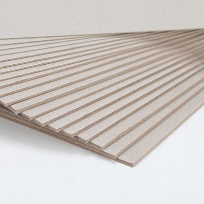 Papel de cartón gris sin recubrimiento de 1 mm, 1,5 mm, 2 mm y 3 mm, cartón gris laminado, cartón de chips, cartón para envases químicos, revestimiento de PE