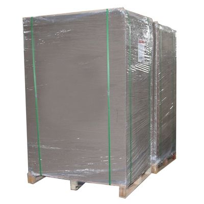 Solución de embalaje 2 mm de cartón de alquitrán gris con recubrimiento de PE hecho de cartón de papel gris reciclado