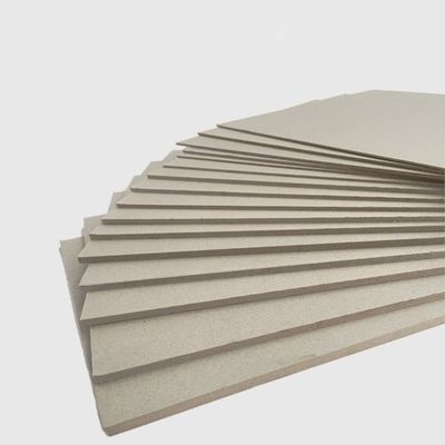 Cartón laminado de partículas grises para productos químicos