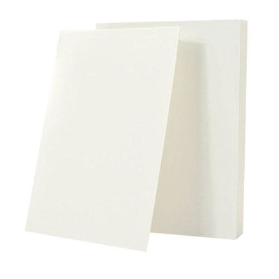 Papel offset de tamaño personalizado Papel blanco de escritura de celulosa mixta sin recubrimiento