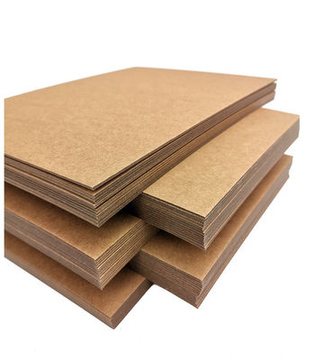 Papel Kraft marrón Jumbo Roll 150gm-300gm Rollo / hoja para el embalaje de regalos