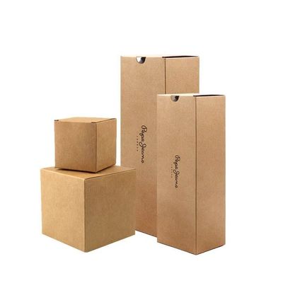 Cajas de cartón corrugado reciclado de tamaño personalizado para embalajes de ropa